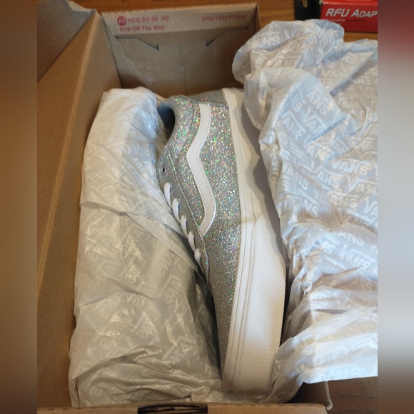 Vans, Ward, Party Glitter, size 6 youth Shoes - Picture 4 of 6